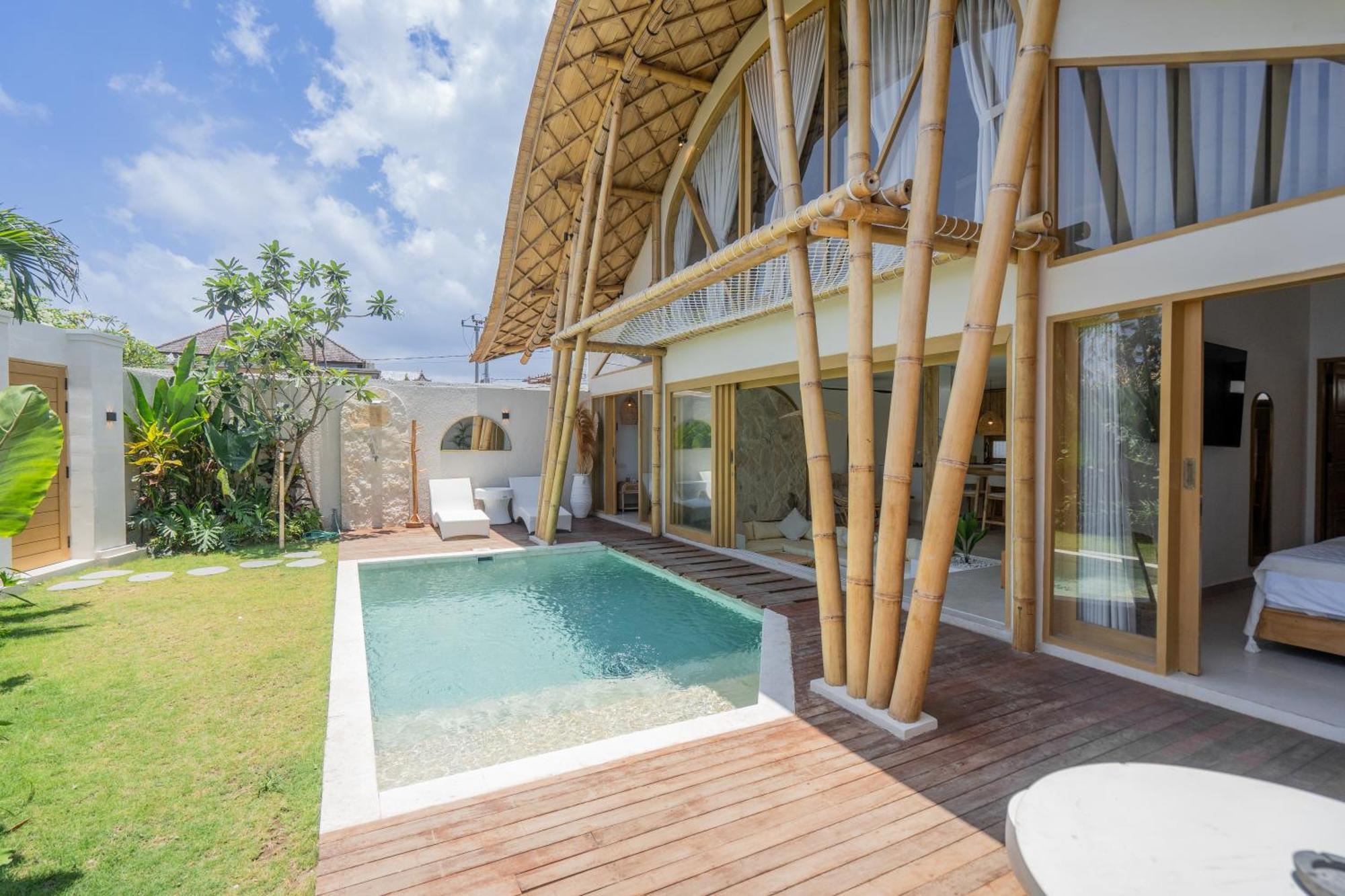 Villa Sunset Bamboo - 3Br Villa In Kerobokan Exterior foto